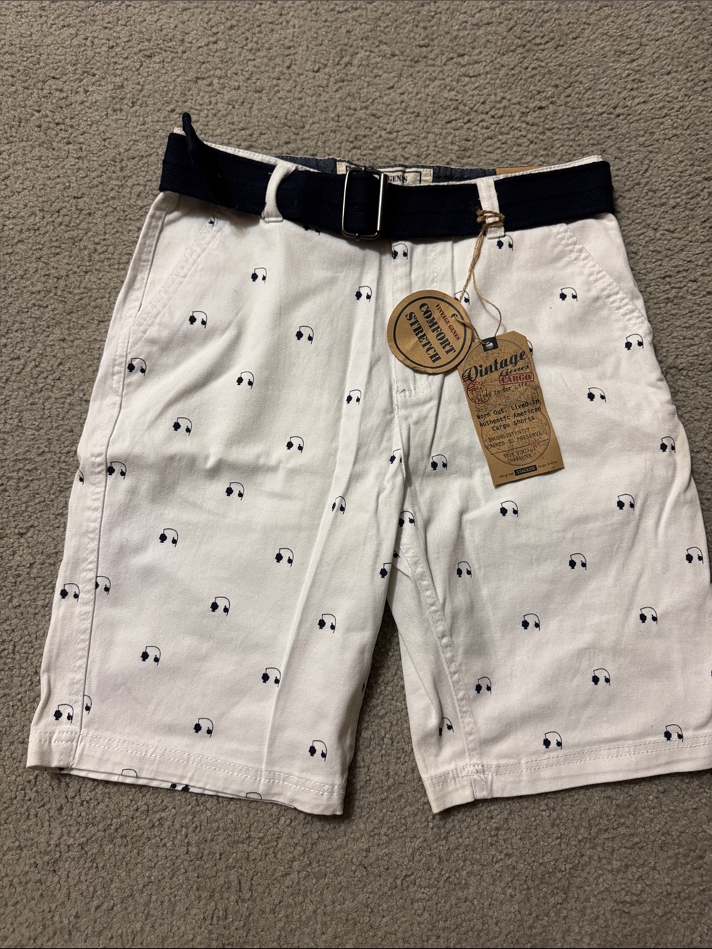 Vintage White Men's Printed Cotton Shorts with Navy Belt